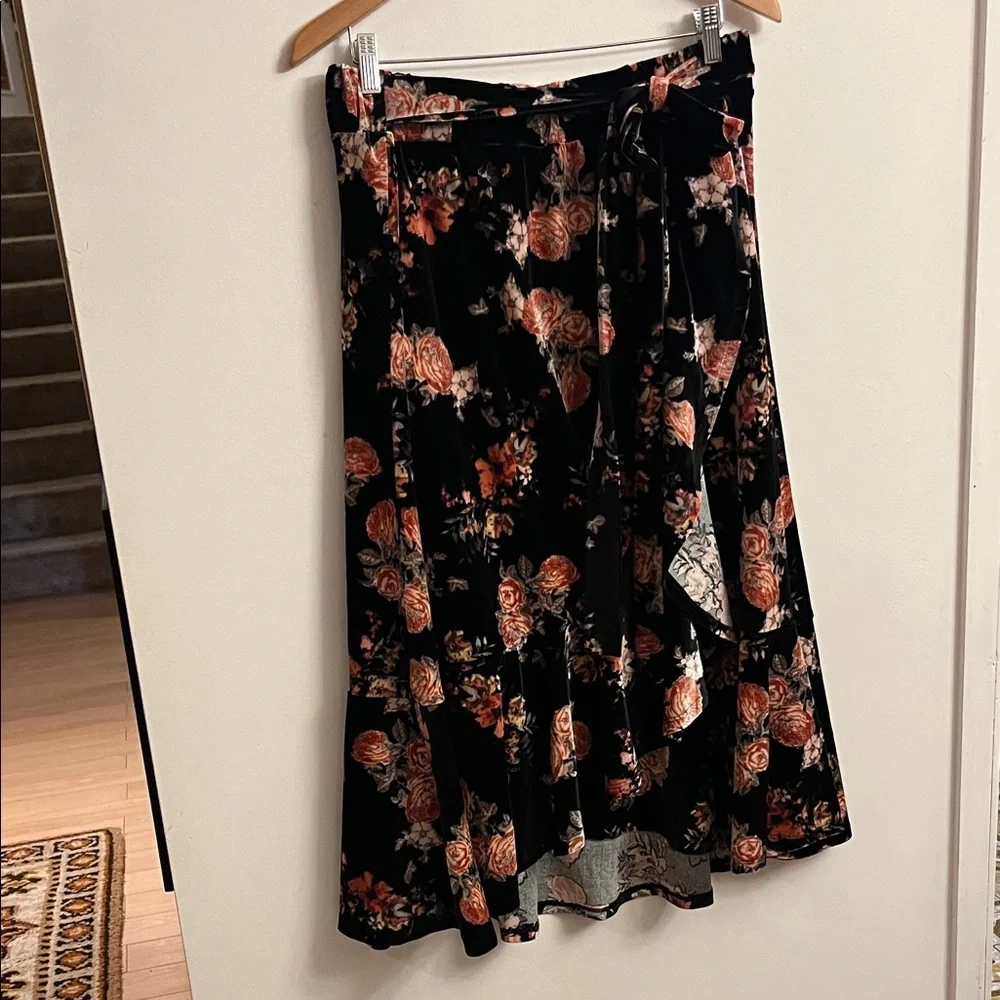 Tiered Crushed Velvet Maxi Midi Skirt XL Dark Floral Whimsigoth - Picture 1 of 7
